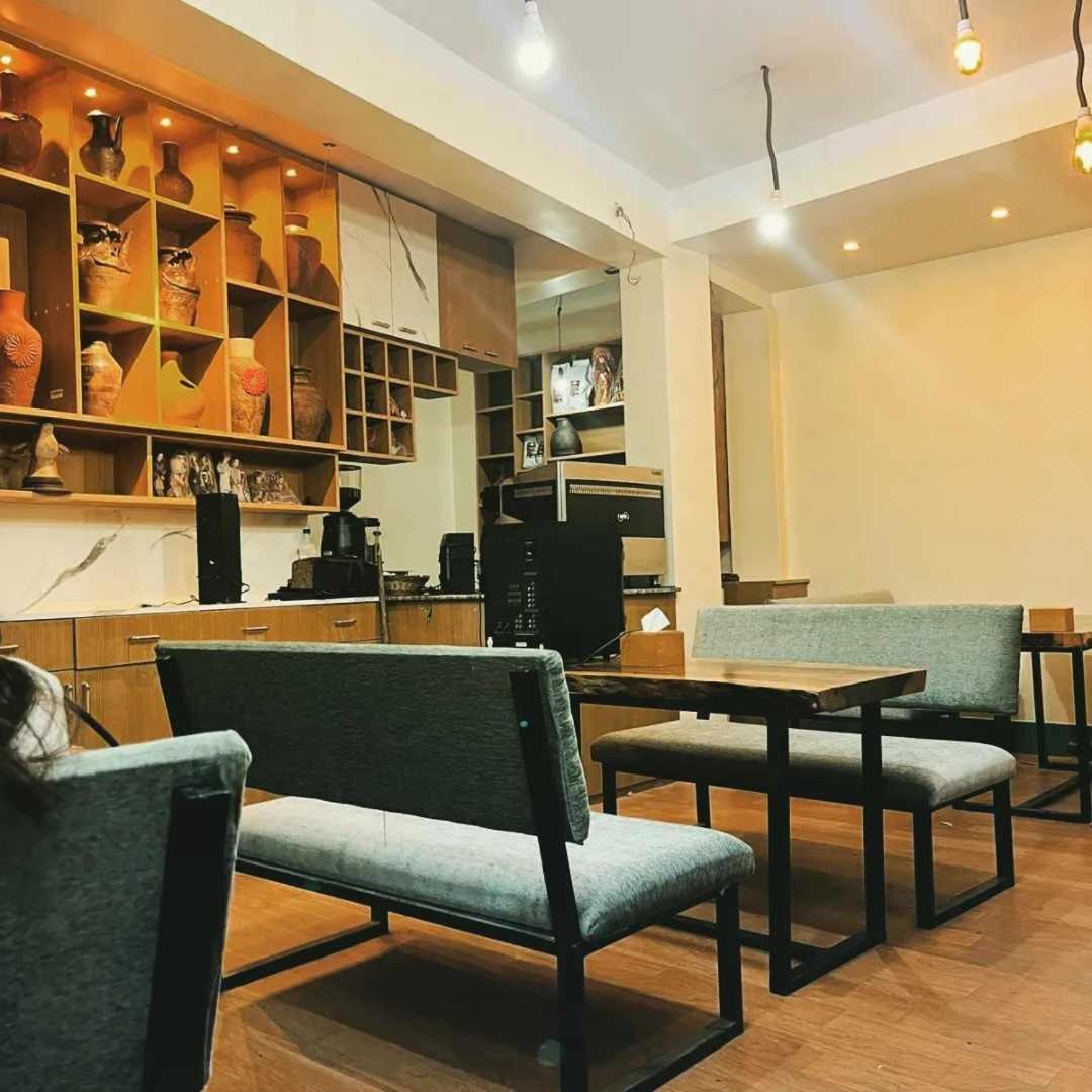 Cosy Hotel Bhaktapur Bagian luar foto