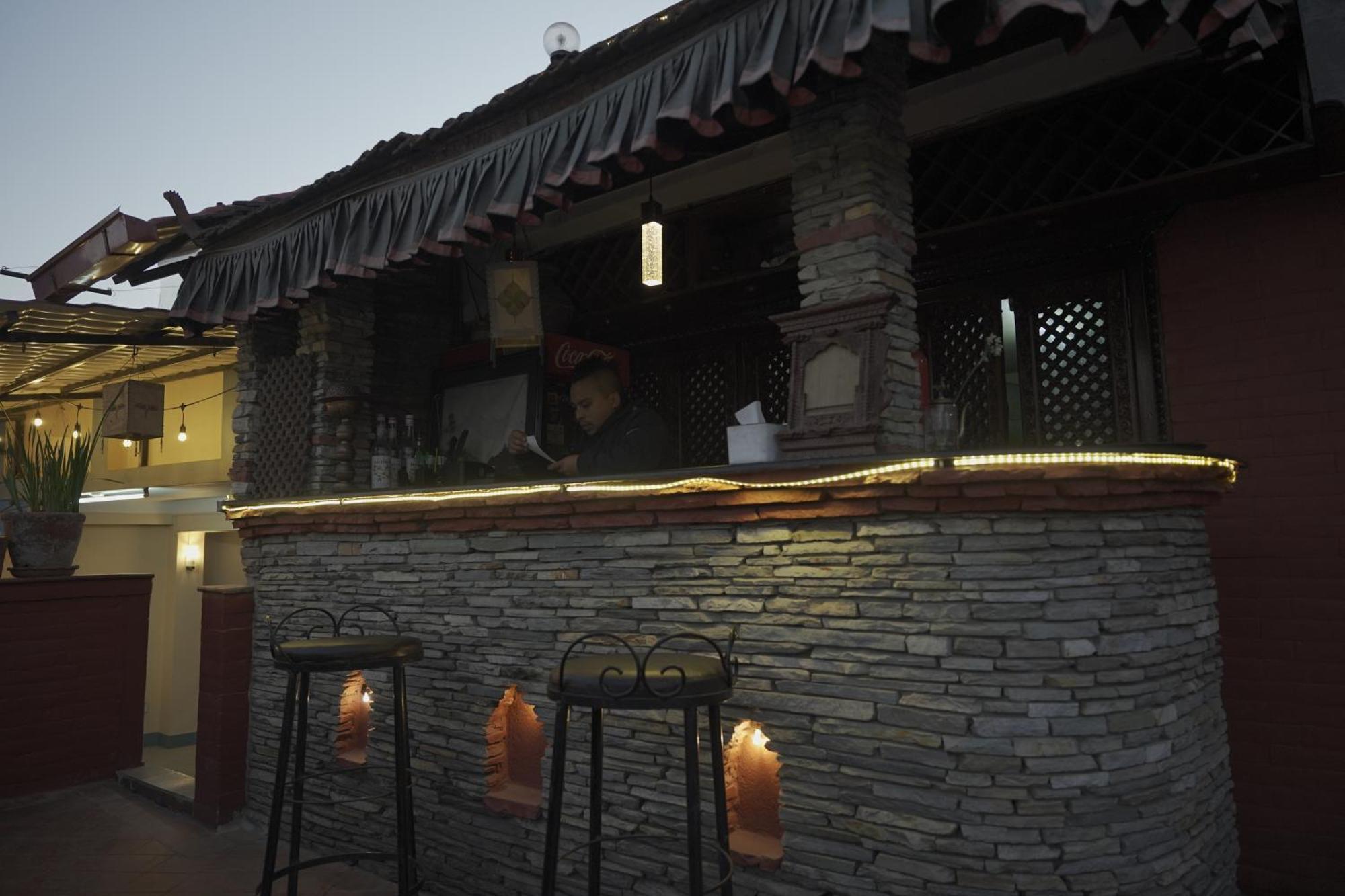 Cosy Hotel Bhaktapur Bagian luar foto