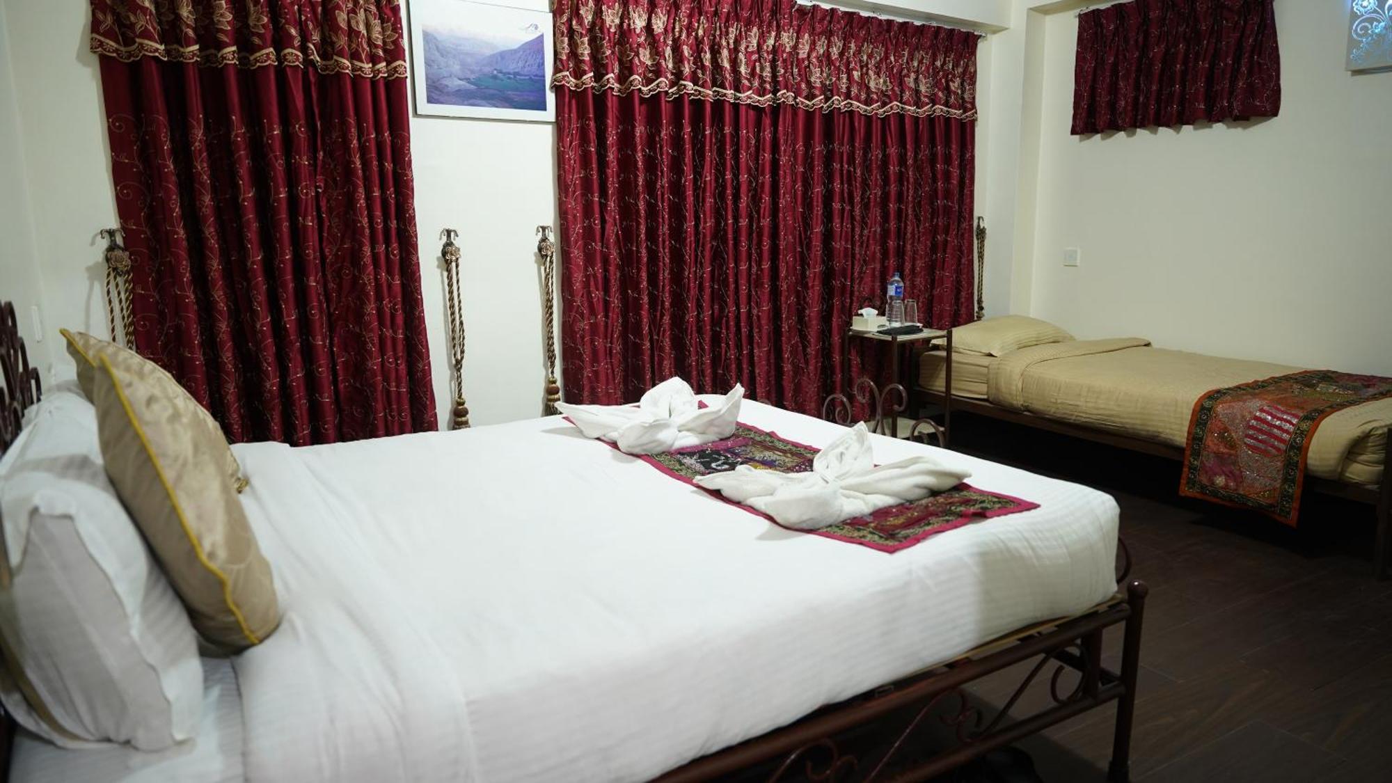 Cosy Hotel Bhaktapur Bagian luar foto