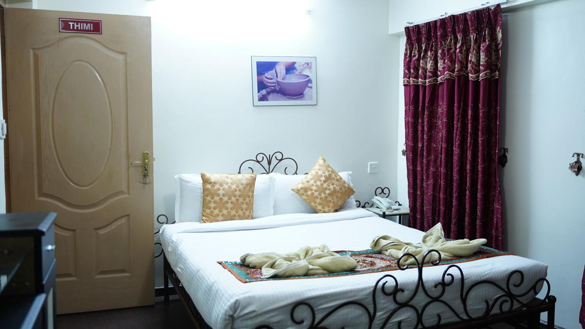 Cosy Hotel Bhaktapur Bagian luar foto