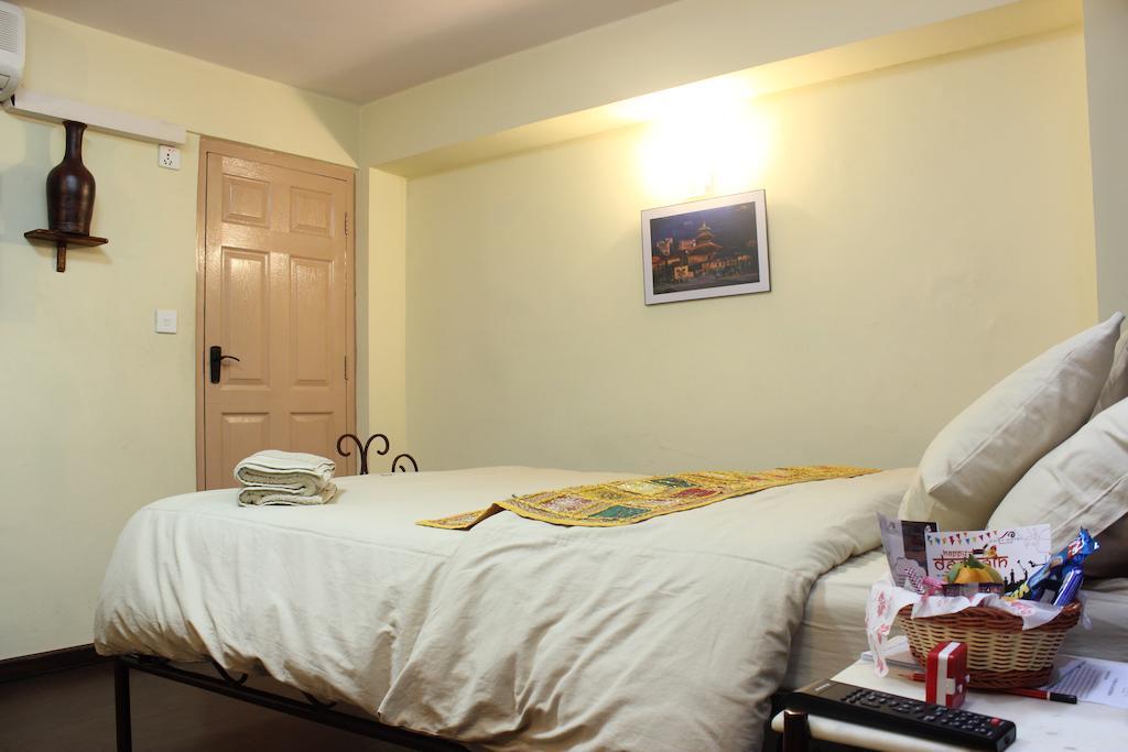 Cosy Hotel Bhaktapur Bagian luar foto