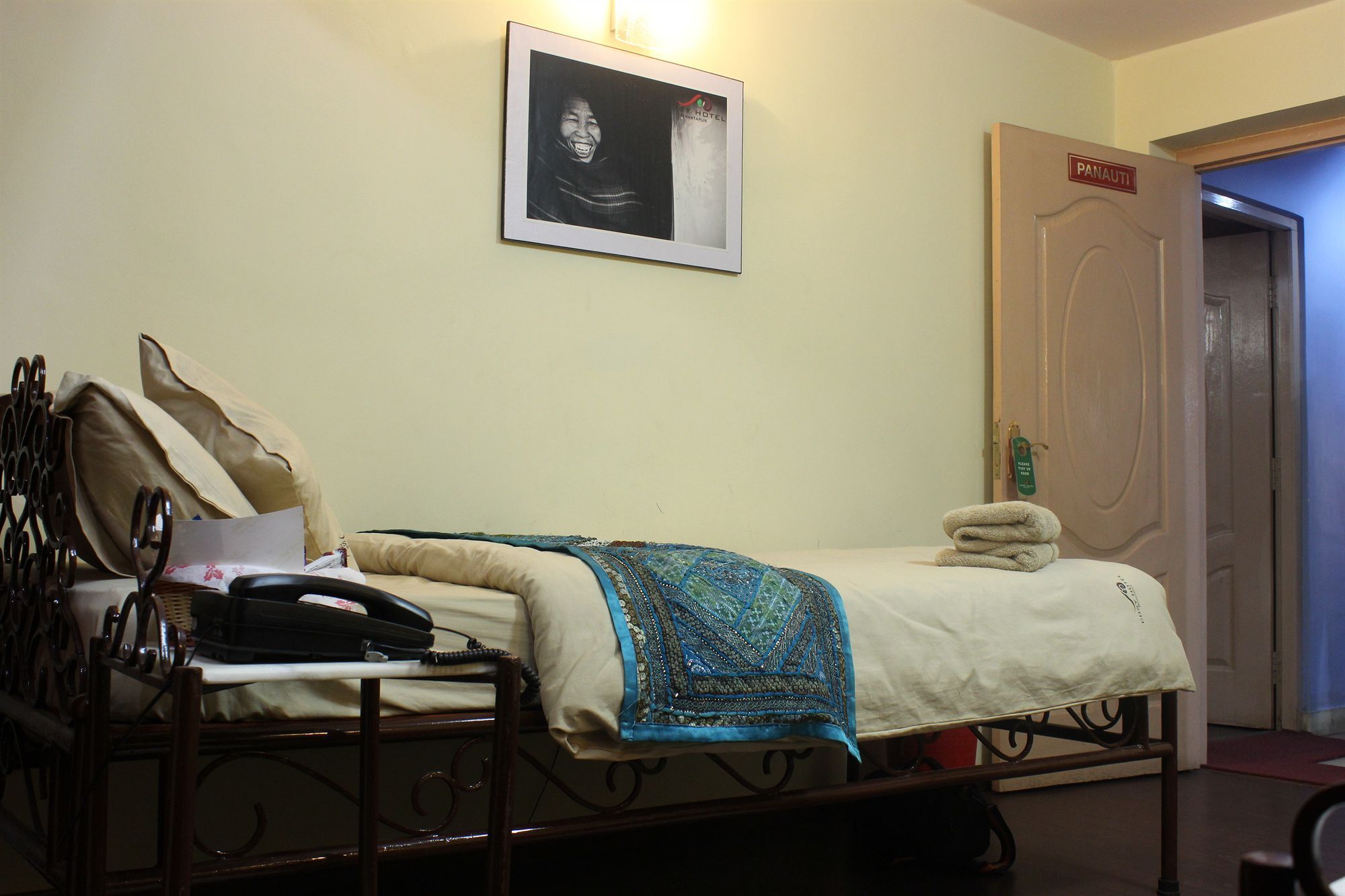 Cosy Hotel Bhaktapur Bagian luar foto