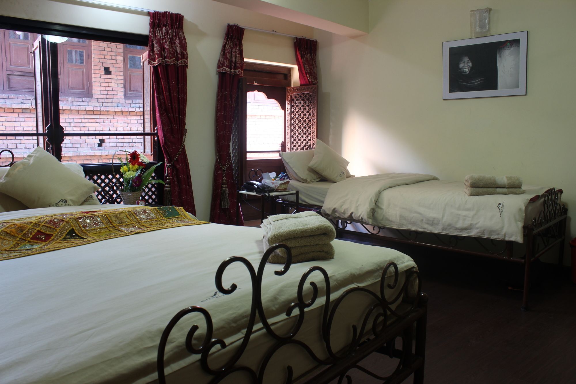 Cosy Hotel Bhaktapur Bagian luar foto